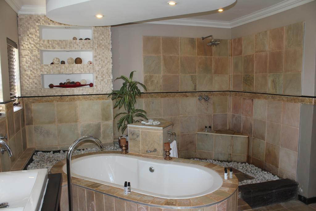 בליטו Fairways Hotel מראה חיצוני תמונה
