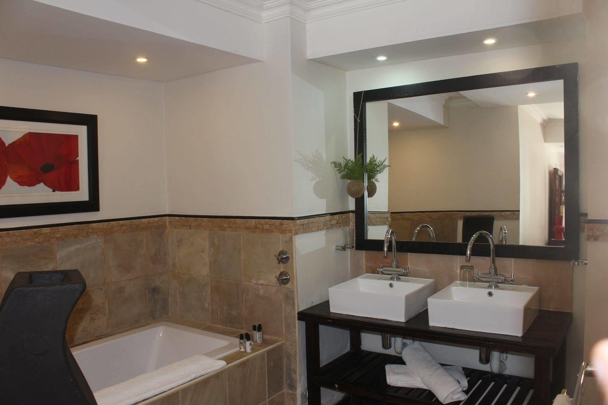 בליטו Fairways Hotel מראה חיצוני תמונה